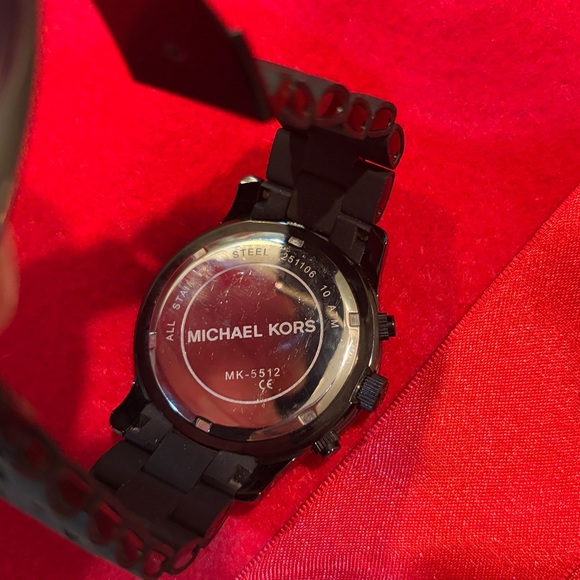 Michael Kors Runway Chronograph Black Unisex Watch MK5512 - Picture 8 of 9